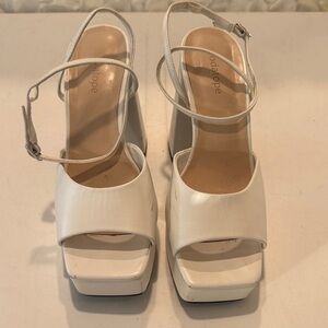 Modatope White Platform Sandals